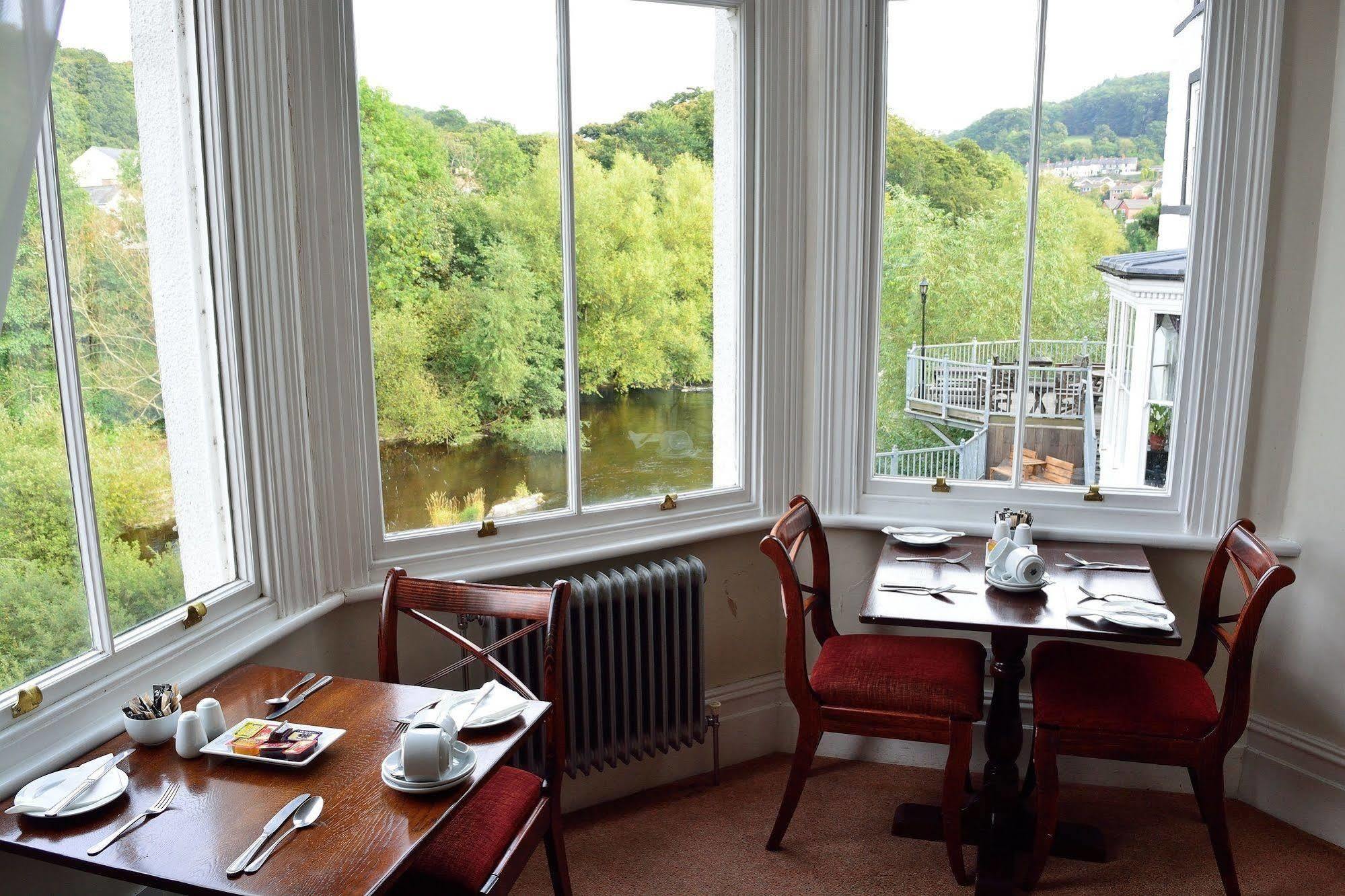 The Royal Hotel Llangollen Eksteriør bilde