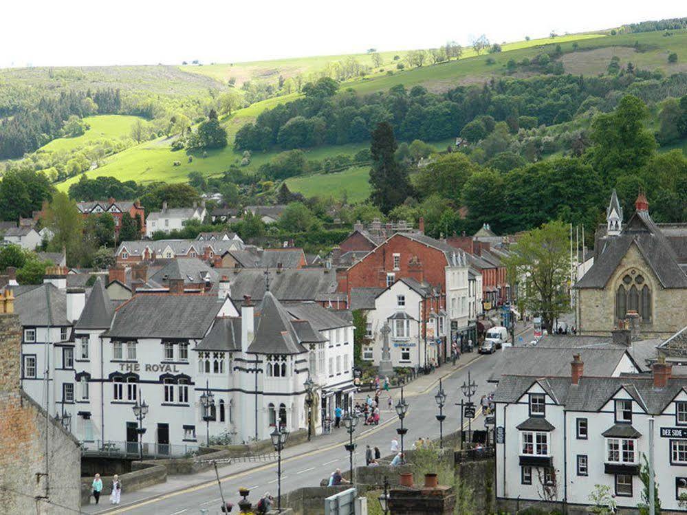 The Royal Hotel Llangollen Eksteriør bilde
